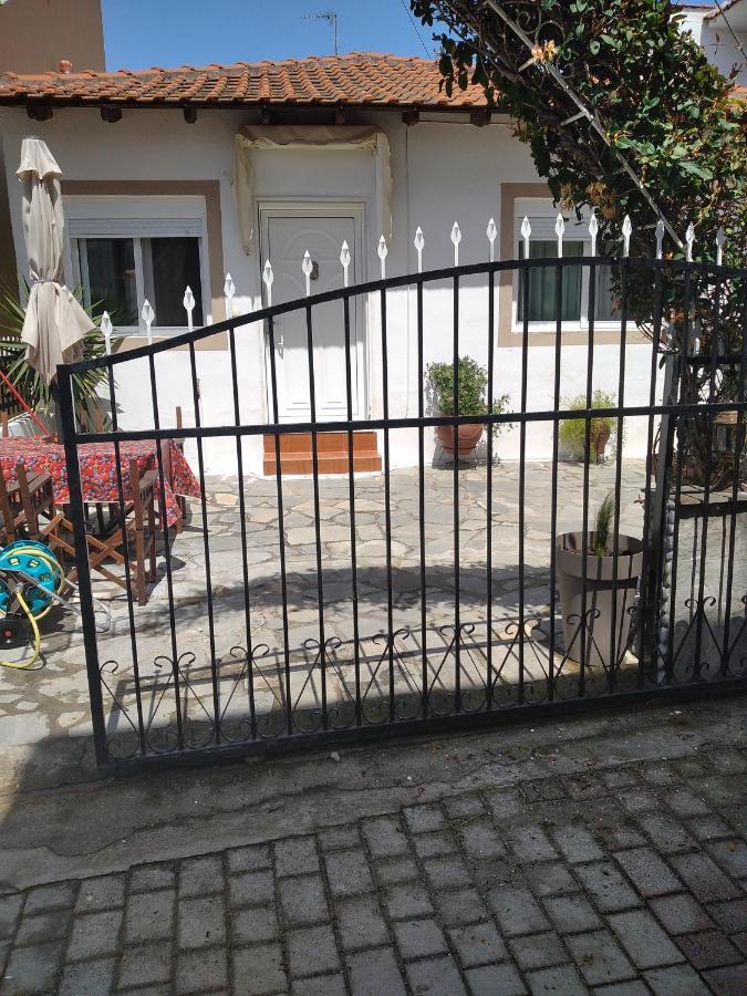 Villa Konstantina Nea Skioni Exterior photo