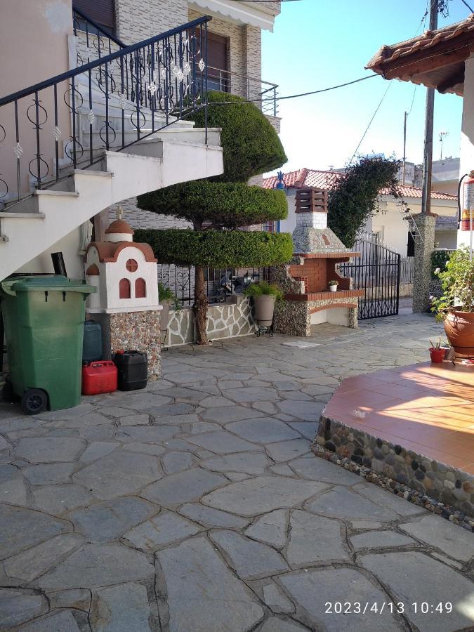 Villa Konstantina Nea Skioni Exterior photo